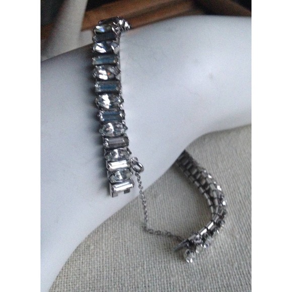 Classic Crystal Tennis Bracelet - Picture 4 of 7